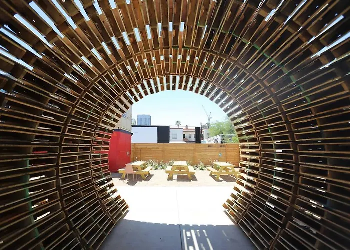 Dtph Modern Designer - Pool & Parking - Phoenix